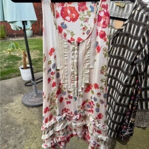 Floral Sleeveless Top with Ruffle Hem